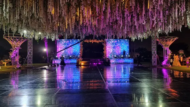 LED screens · Image 2