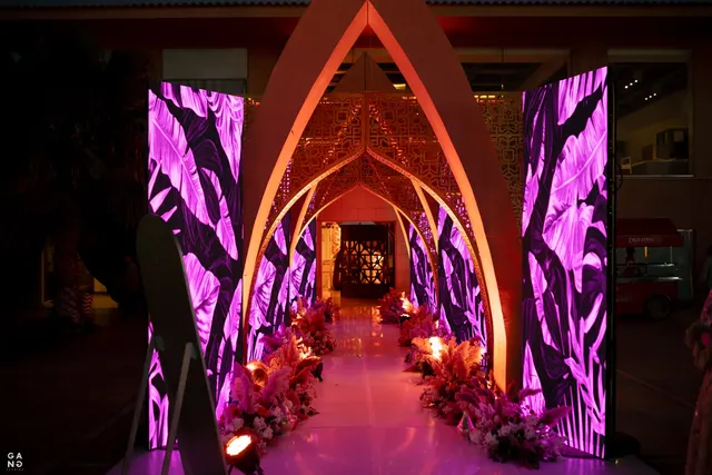 LED screens · Image 31