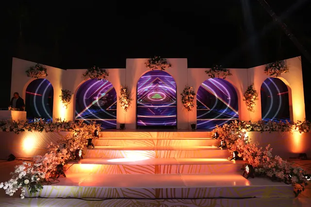 LED screens · Image 7