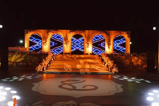LED screens · Image 10